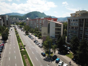 Отель Victoria Bulevard Hotel, Брашов
